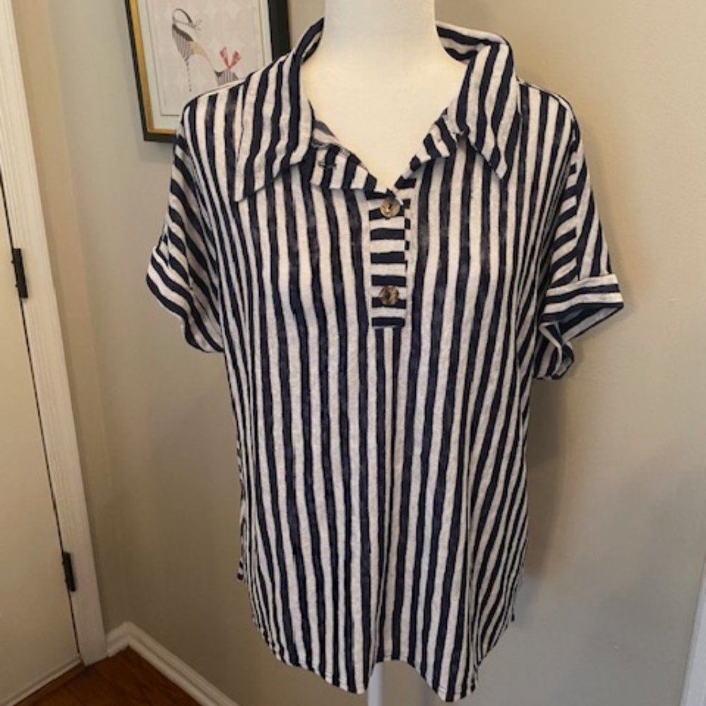 COIN 1804 - Blue and White Stripped Short Sleeved Shirt - NWT - Size 1X